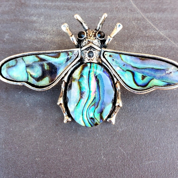 New Abalone Shell Bee Pin Brooch. - Picture 9 of 15